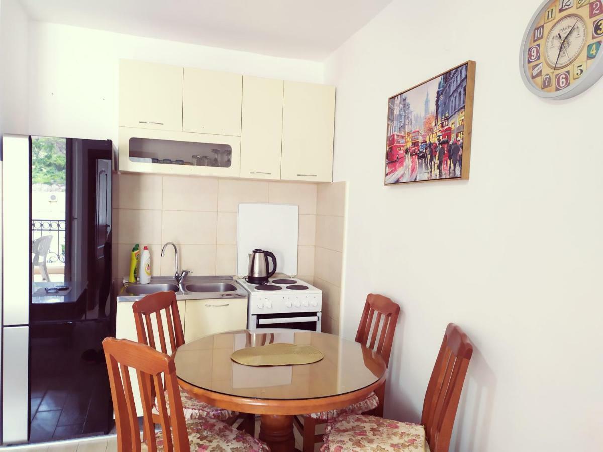 Apartament Stan U Centru Sutomora Sutomore Zewnętrze zdjęcie